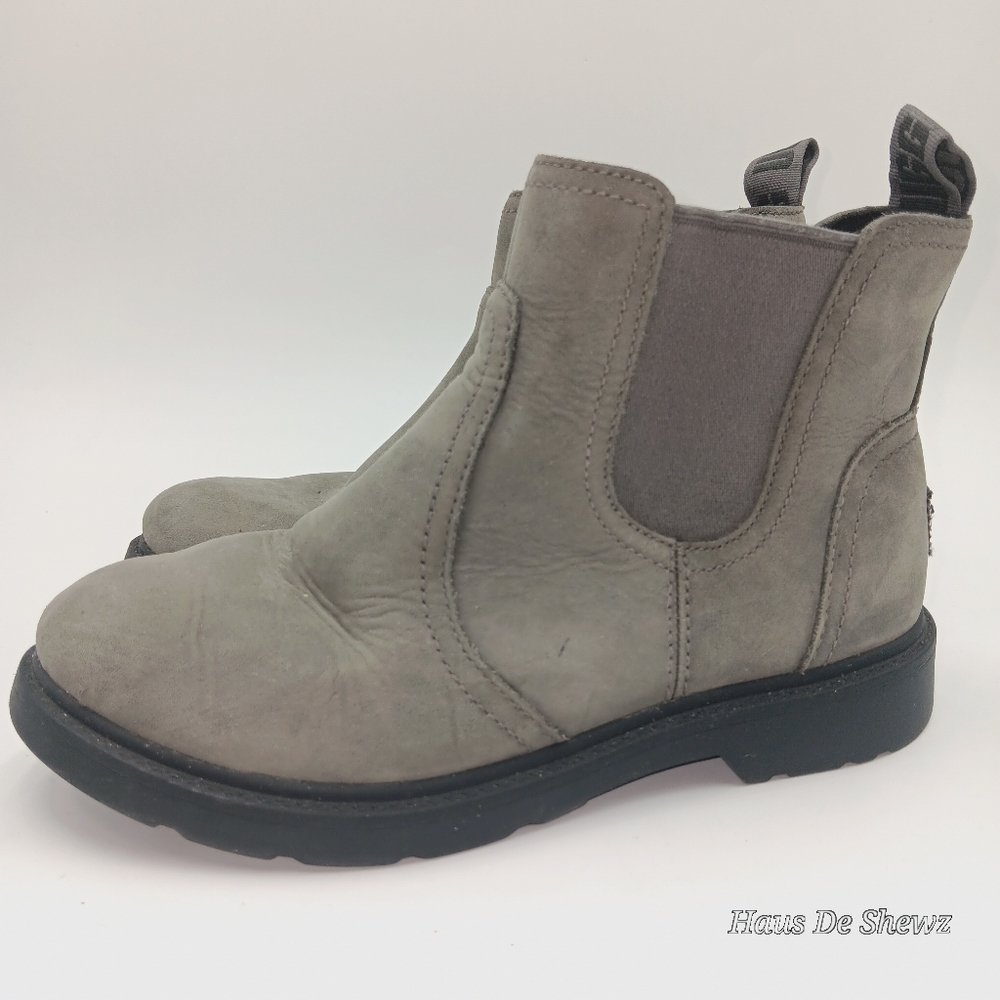 UGG Bolden weather Chelsea boot youth olive green and dark grey leather 2